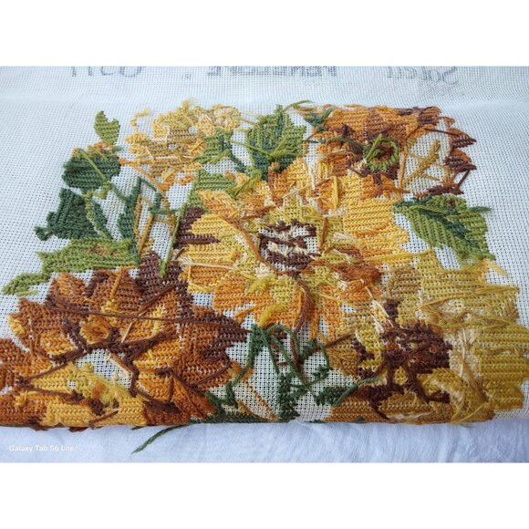 Penelope Soleil sunflower needlepoint canvas partially completed on wood frame - Picture 4 of 8